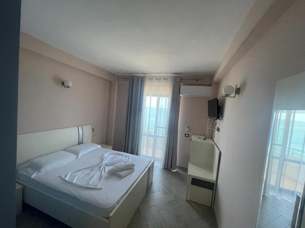 Hotel Ferrara Durrës Eksteriør bilde